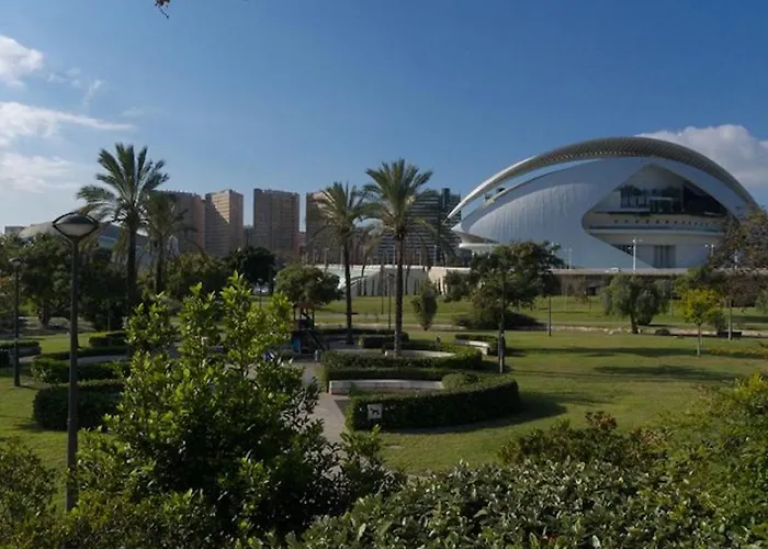 Úszó hotel Master&commander Valencia