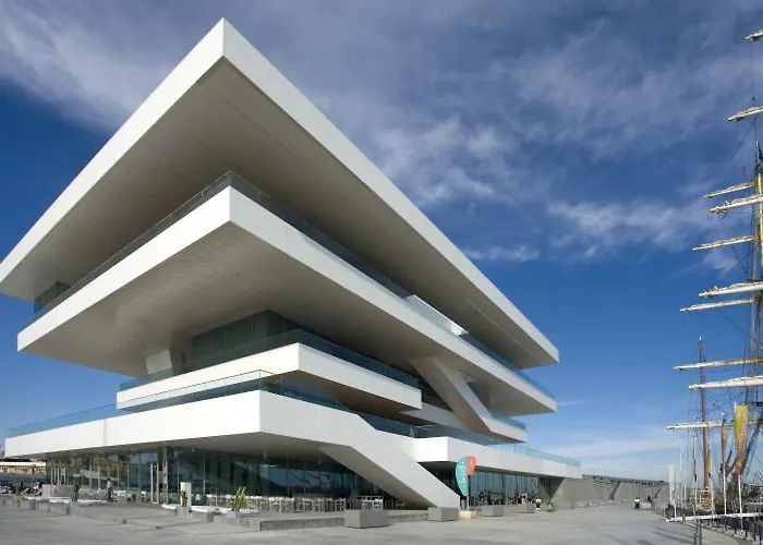 Master&commander Úszó hotel *