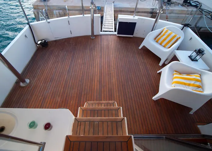 Bateau-hôtel Master&commander Valence