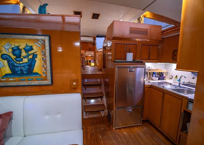 Botel Master&commander Valência