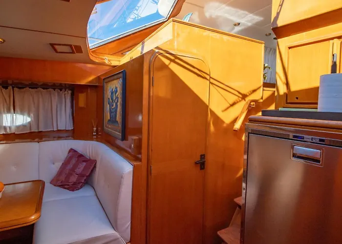 Botel Master&commander Valência