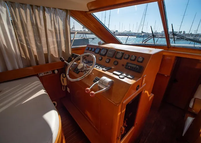 Master&commander Botel