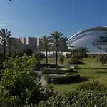 Úszó hotel Master&commander Valencia