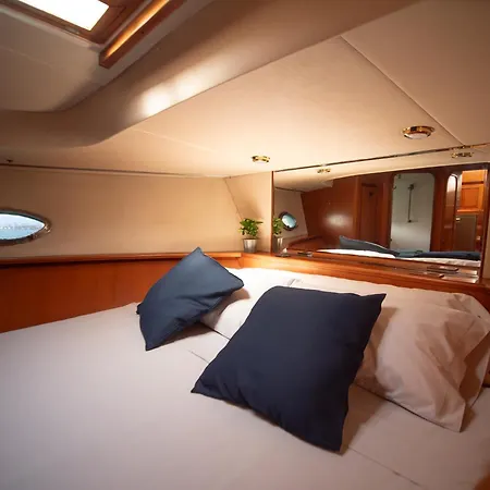 Hotel en barco Master&commander